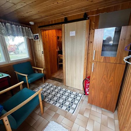 Adorable 1-Bedroom Cottage/Guesthouse In Kittilae エクステリア 写真